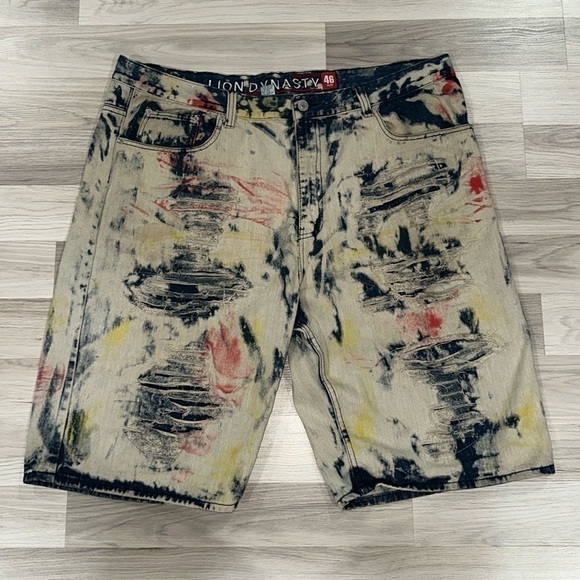 Lion Dynasty Men’s Destroyed Bleached & Ripped Denim shorts Sz 46 Slim - Picture 8 of 9